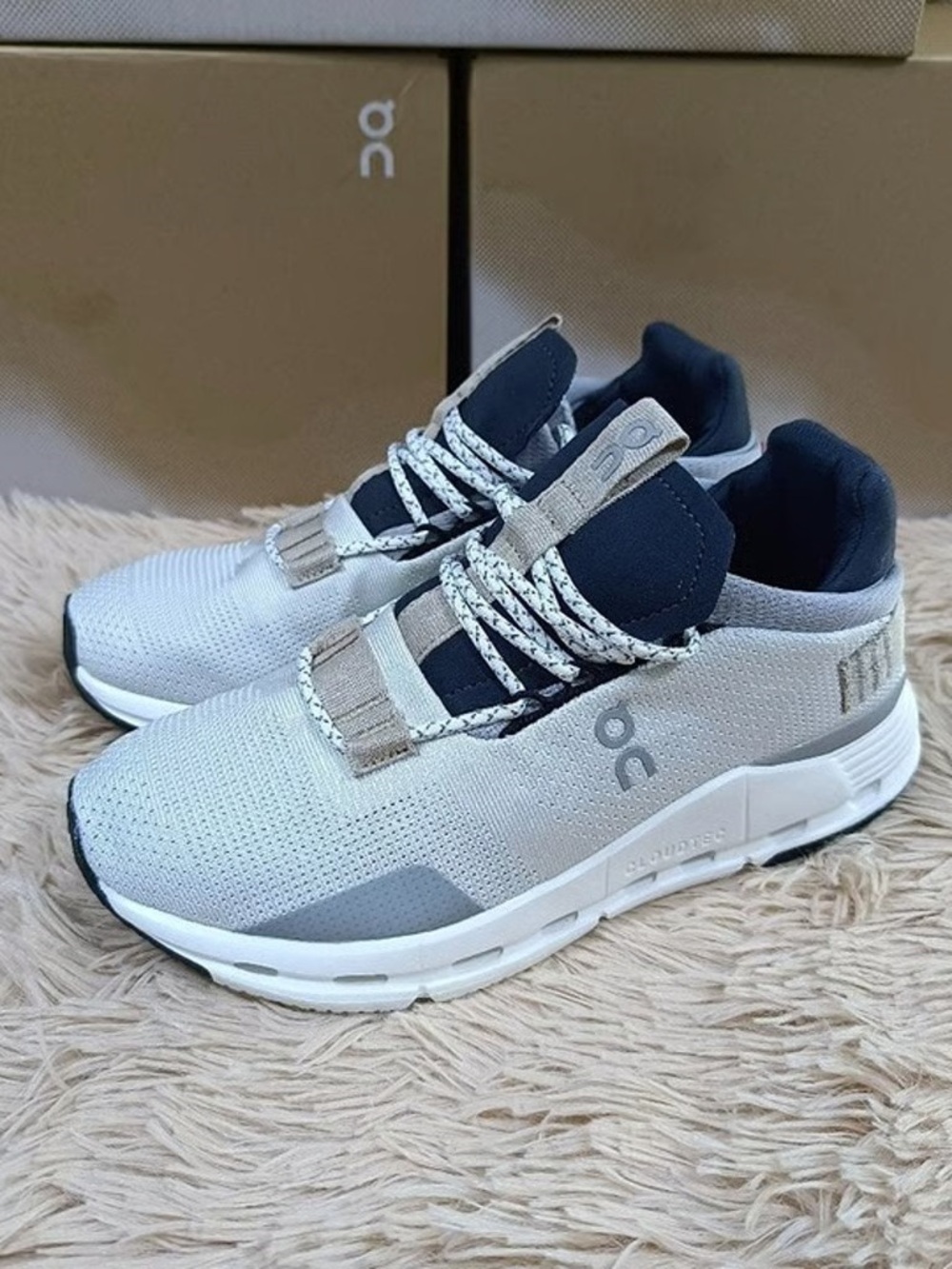 On Running Women Shoes White Sand